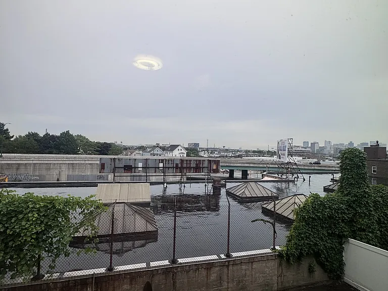 Boston St — Photo 15