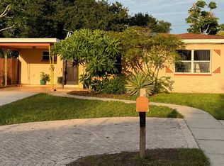 1842 59th St S, Gulfport, FL 33707
