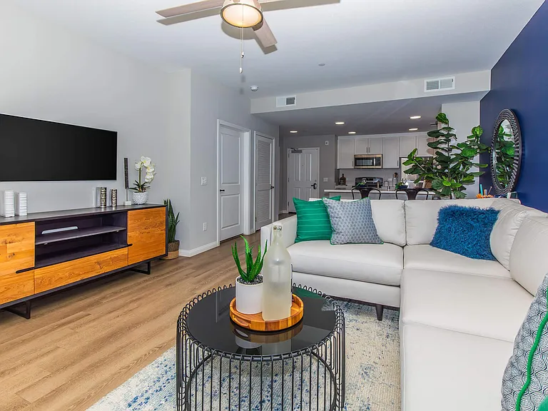 Azure Apartments — Photo 47
