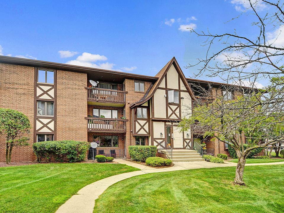 1st image of 10521 S Palos Pl #D