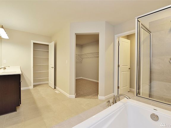 5th image of 8310 58th Pl NE