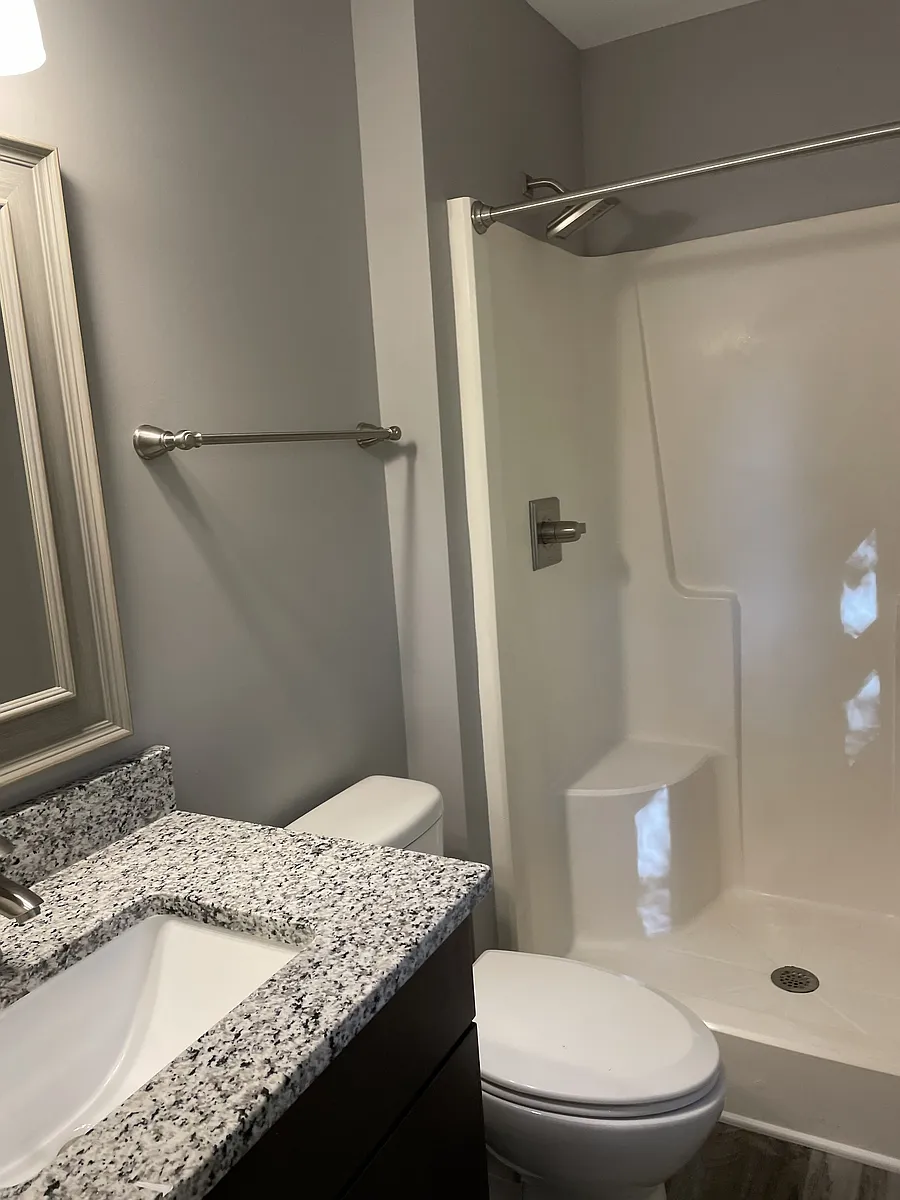 Master Bath - 6197 Riverview Rd