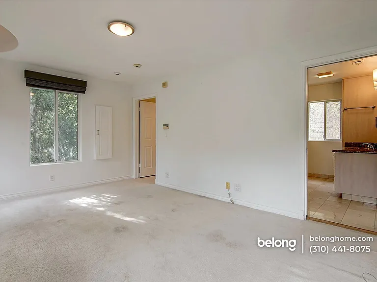 8527 Wonderland Ave — Photo 30