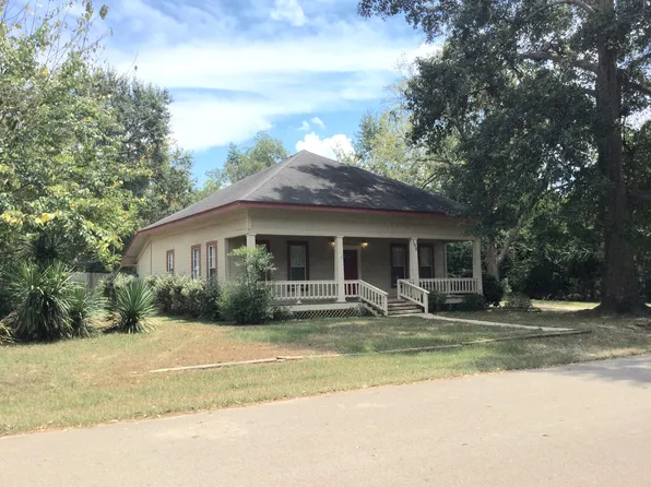 105 Houston Street, Newton, TX 75966
