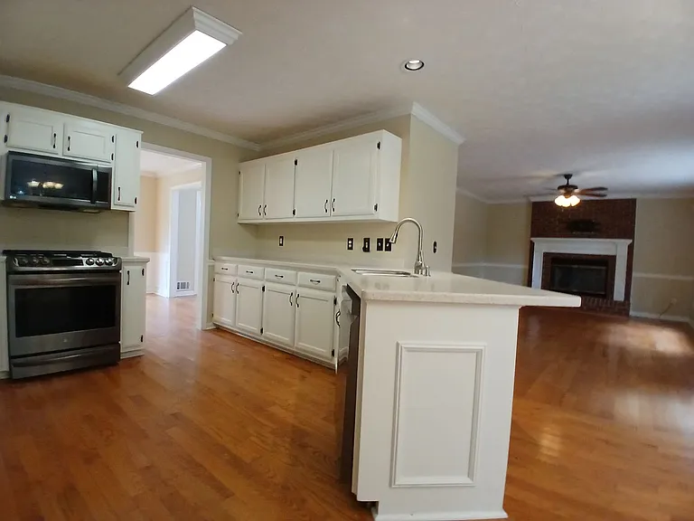 4761 Habersham Way SE — Photo 10