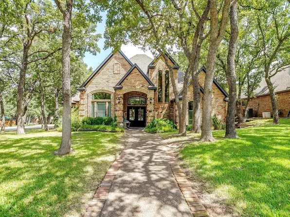 811 Runnymede Rd, Keller, TX 76248