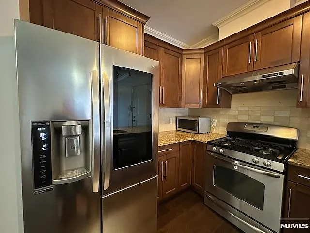 255 Laird Ave #6 — Photo 10