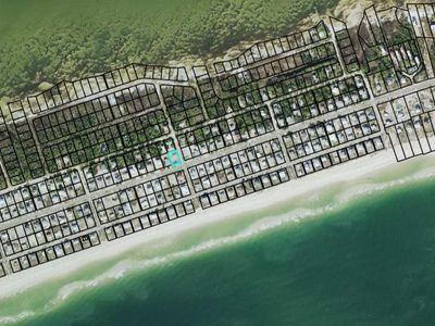 881 E Gulf Beach Dr, Eastpoint, FL, 32328