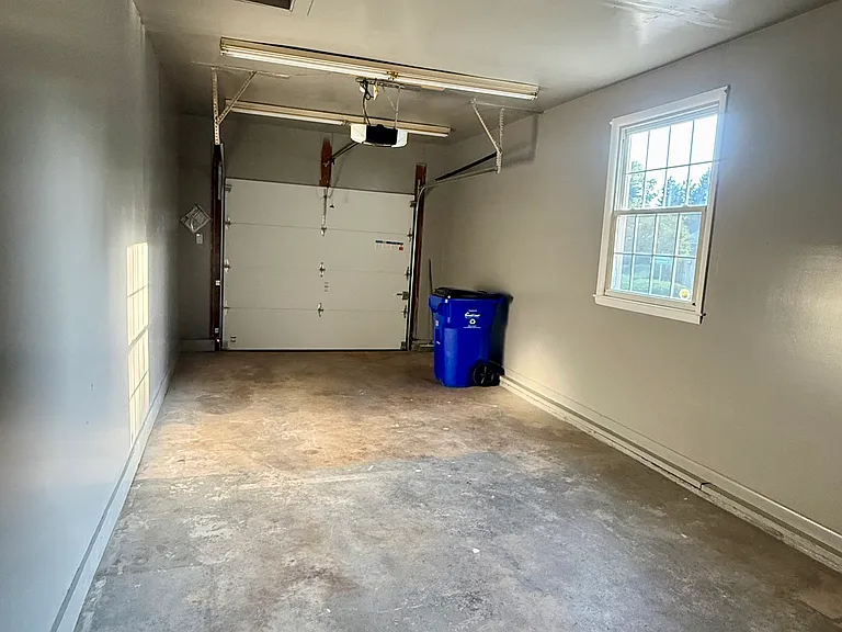 9398 Paulskirk Dr — Photo 29