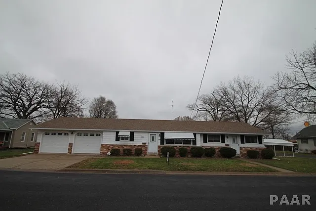 222 Keller St photo 1