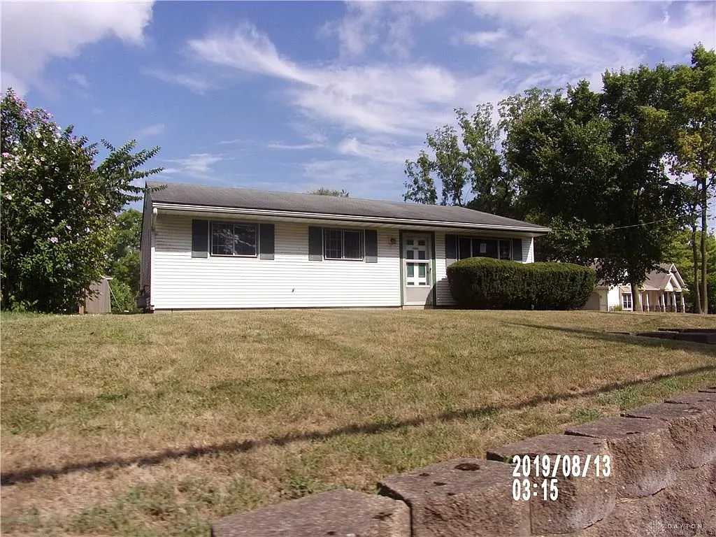 1301 Echo Lake Dr photo 1