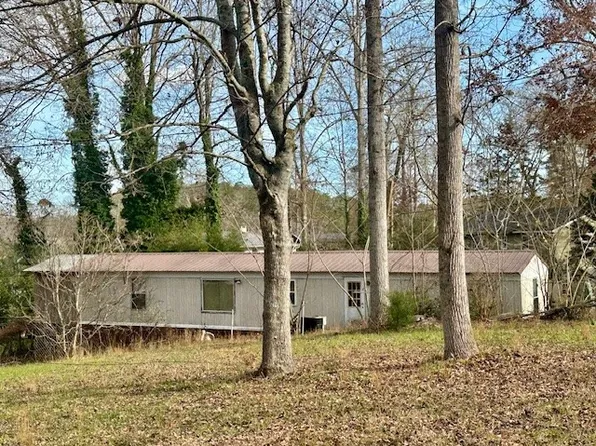 102 Holt Dr, Iva, SC 29655