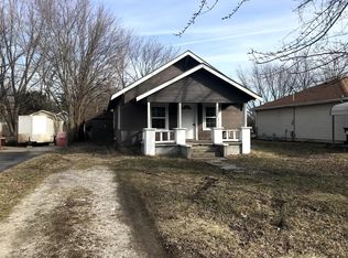 1621 W Thoman St, Springfield, MO 65803