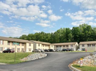 261 Woodridge Ct APT C, Goshen, IN 46528