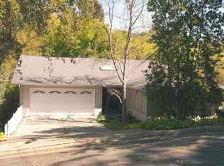 44 Barber Ln, Martinez, CA