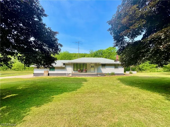85 Arrow Rd NW, Carrollton, OH 44615