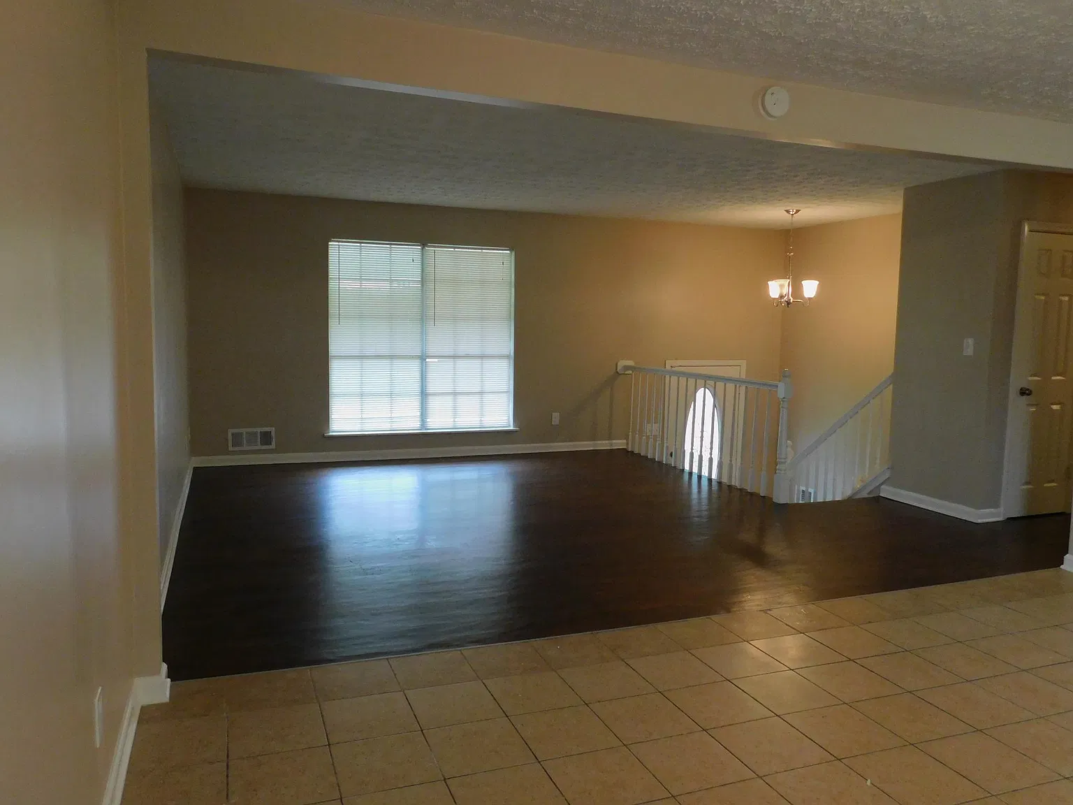 3 bed, 2184 sqft, $1,495 — Photo 4