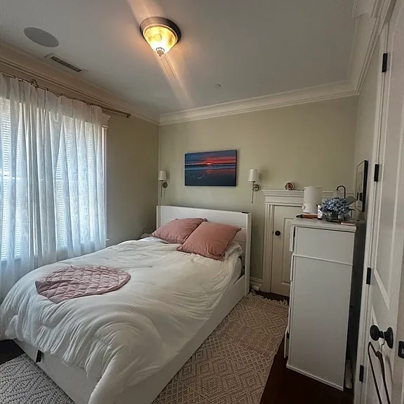 3 M St #5 — Photo 10