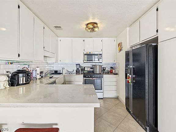 4th image of 6992 Quarry Dr