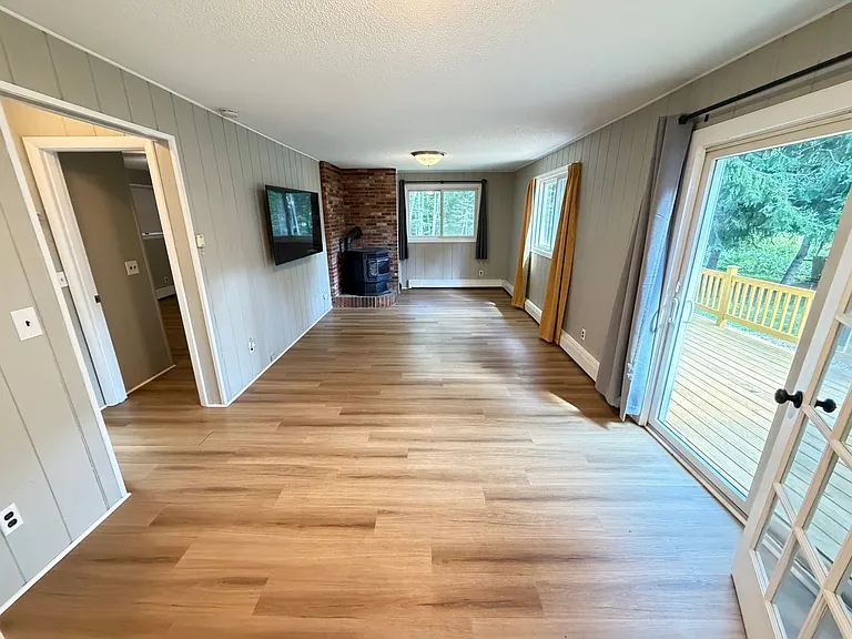 164 Mayo Rd — Photo 6
