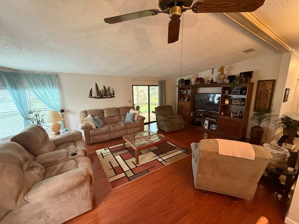 18559 Avenida Escorial, North Fort Myers, FL - View 4