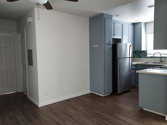 2nd image of 4240 43rd St #9