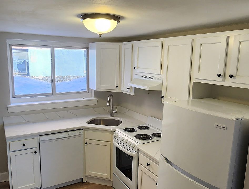 1st image of 69 Chiswick Rd APT 1