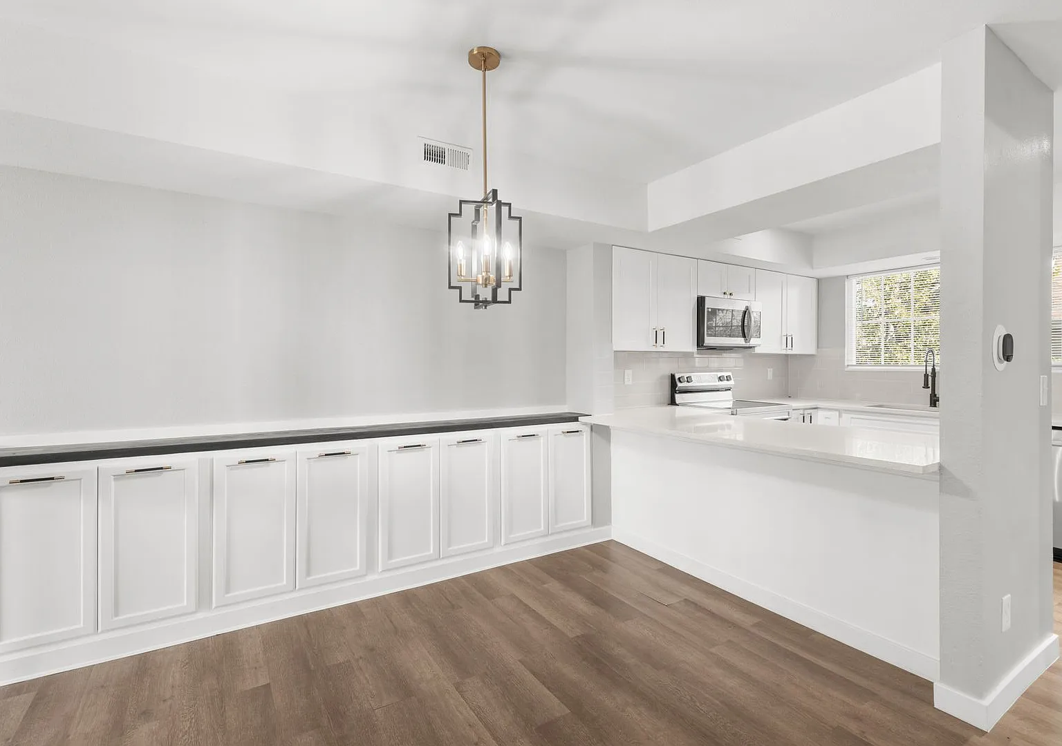 Spacious 4BD/3BA Updated Townhome w/ Private Backyard in Denver, CO- Available NOW! — Photo 3