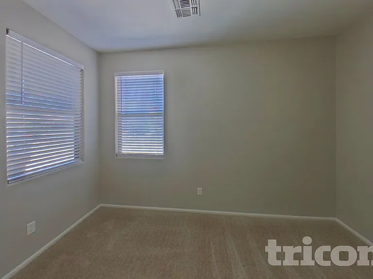 45063 W Jack Rabbit Trl — Photo 4