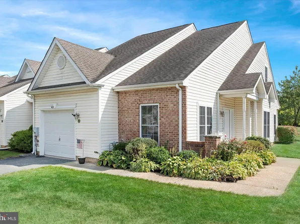 417 Sweetman Dr, Bear, DE 19701