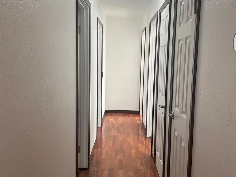 Hallway - bedrooms, bathroom and closet doors