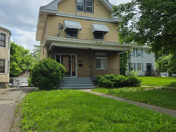 3052 McHenry Ave, Cincinnati, OH 45211