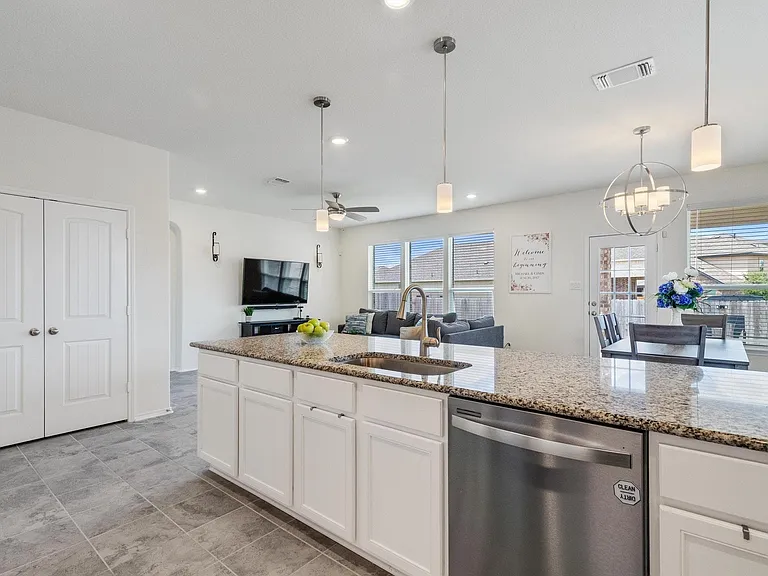 1209 Backcountry Dr — Photo 37