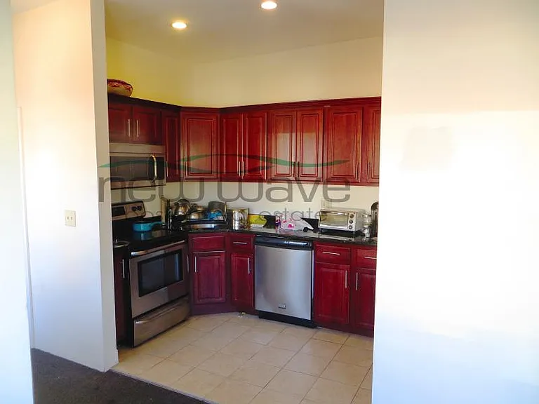 606 Columbus Ave #3L — Photo 7