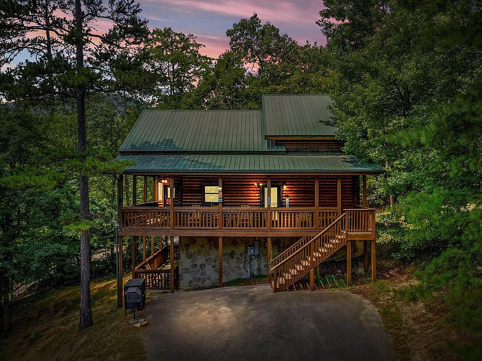 1st image of 2828 Ridge Creek Cir