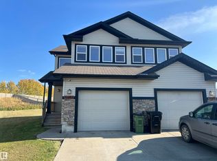 3705 11th St NW, Edmonton, AB T6T0E8