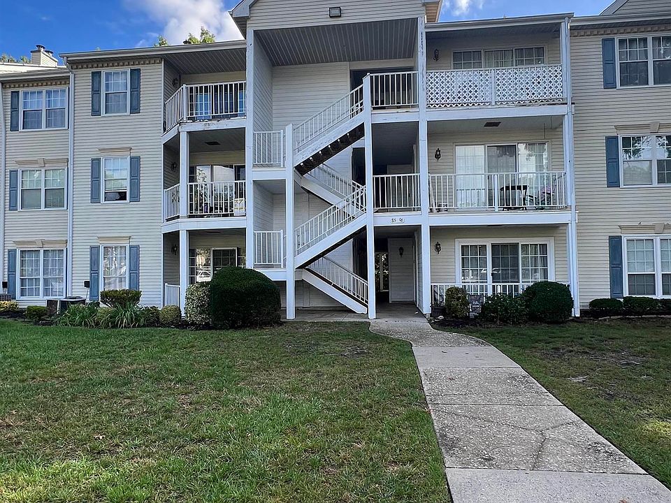 1st image of 91 Iroquois Dr #91