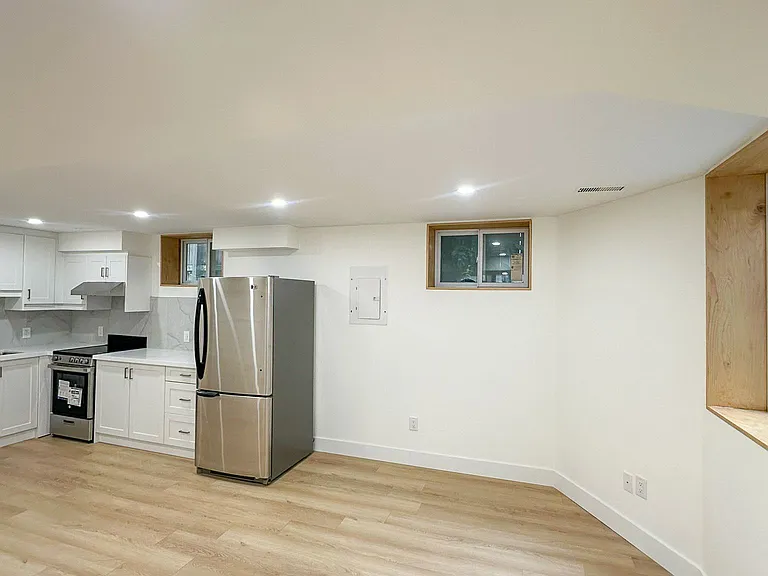 27 Millen Ave #A102 — Photo 5