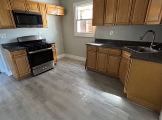 942 E 19th St FLOOR 2, Paterson, NJ 07501