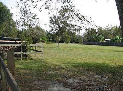 4th image of Landon Lake Blvd