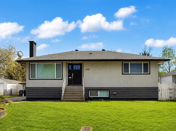 14682 111th Ave, Surrey, BC V3R 2C4