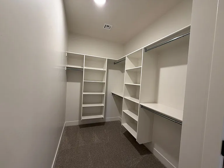 602 E Hemsworth Ln — Photo 23