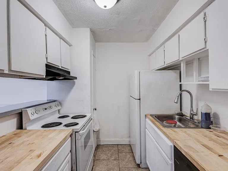 8110 Skillman St #1067 — Photo 7