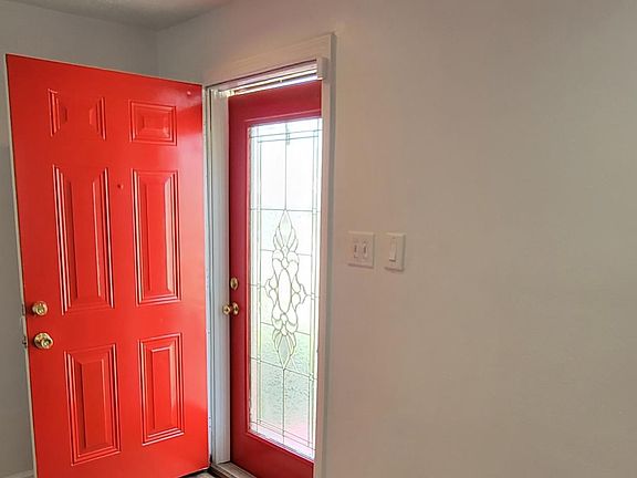 4th image of 356 Harriet St
