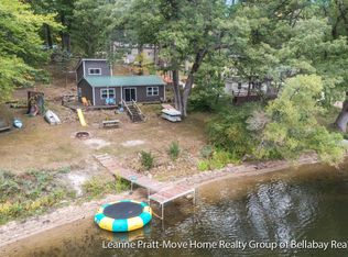 8 Oak Opening, Delton, MI