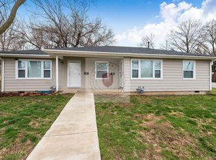 346 Allcutt Ave, Bonner Springs, KS 66012