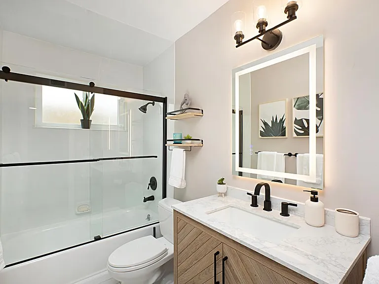 2151 Manchester Ave #B — Photo 22