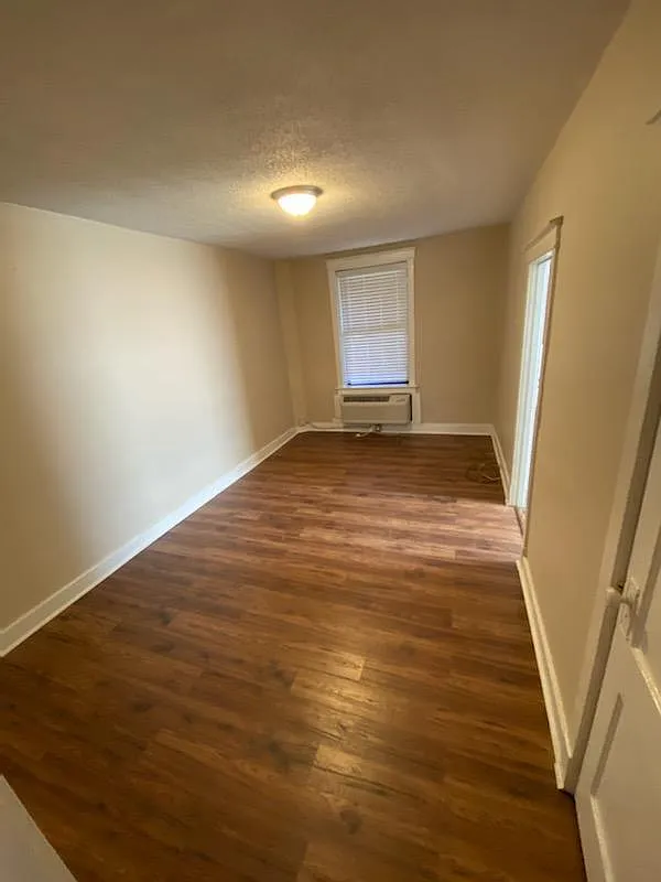 Building Photo - 1092 S Taylor Ave #1S