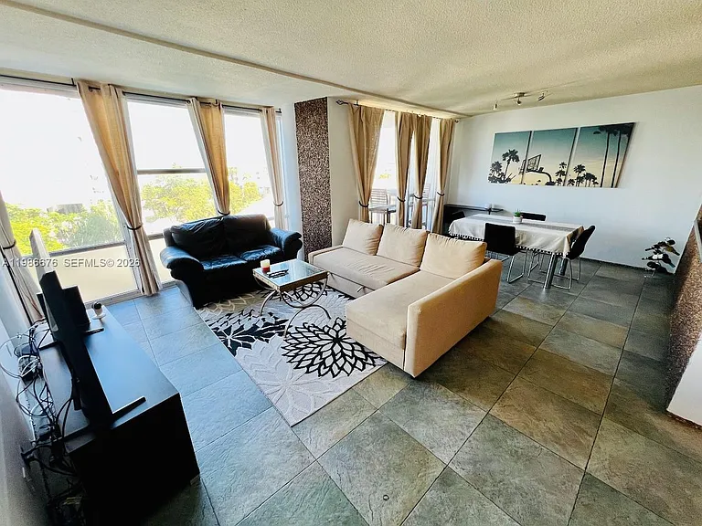 900 Bay Dr #411 — Photo 34