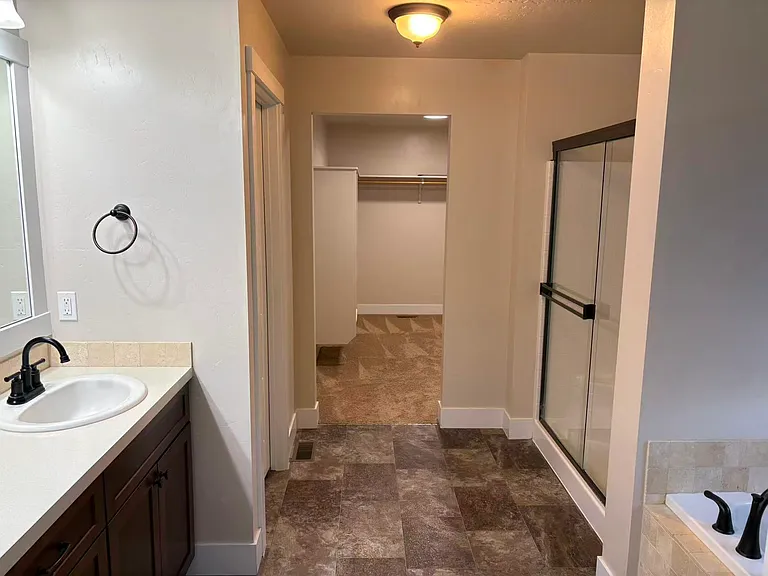 5232 N Beaham Ave — Photo 14